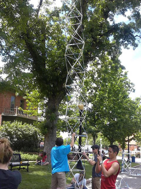 42212341_466783397063343_128242014158533