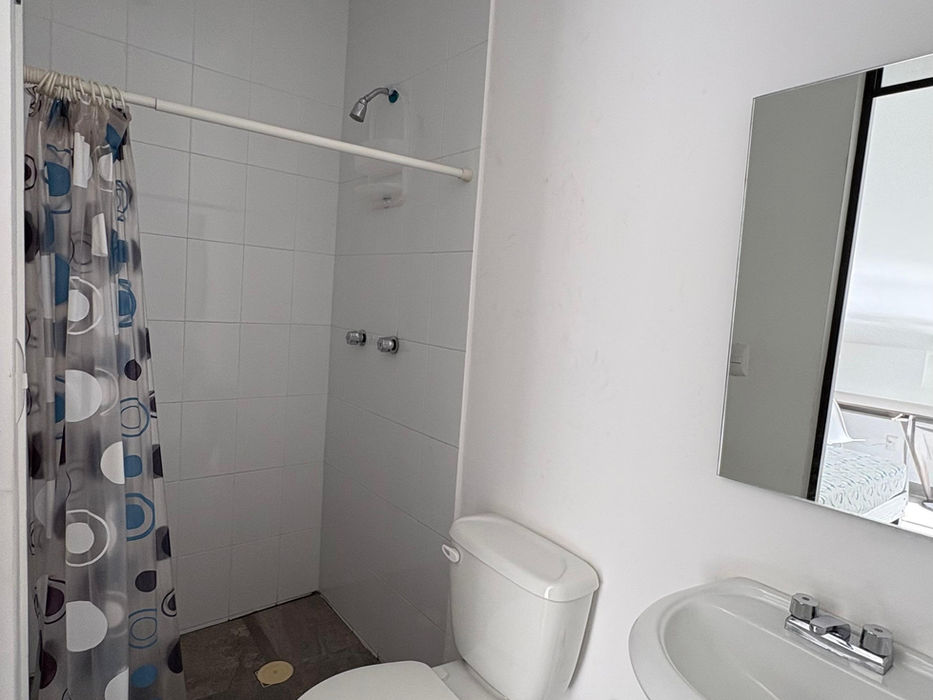Baño, Casa en Renta en Vista Real Country Club