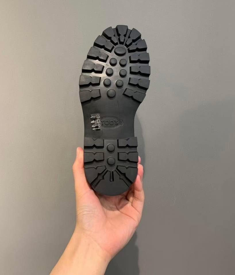 縮圖：TOD’S  女仕黑色爆款加厚底樂福鞋