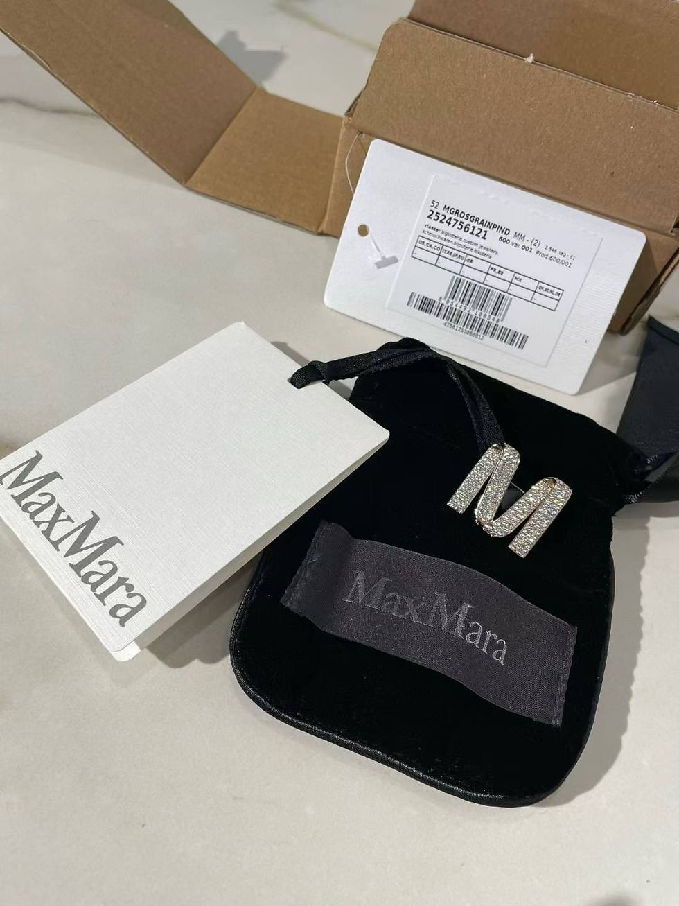 縮圖：Max Mara  滿水鑽 M logo玫瑰金色胸針