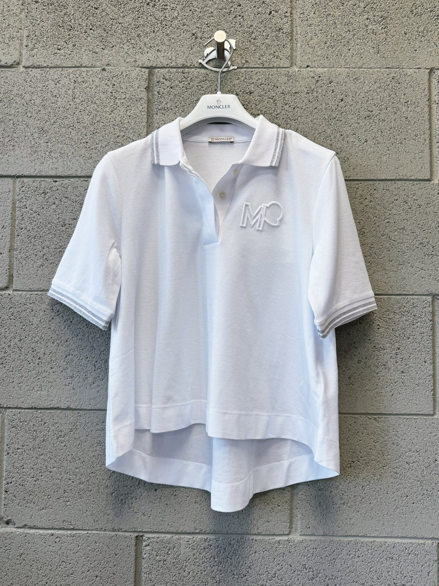 Moncler 刺繡Logo女士精緻設計上衣