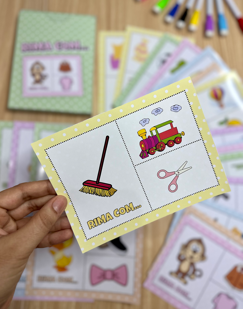 Miniatura: Rima Com...