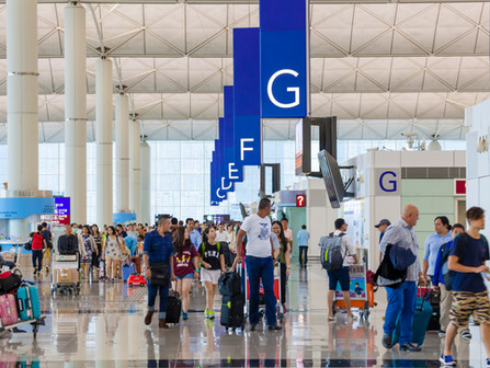 פיצוי לנזק גוף שנגרם בנמל תעופה כתוצאה מהיתקלות של עגלת נוסעים בגופו של אדם - אחריות בעל המקרקעין