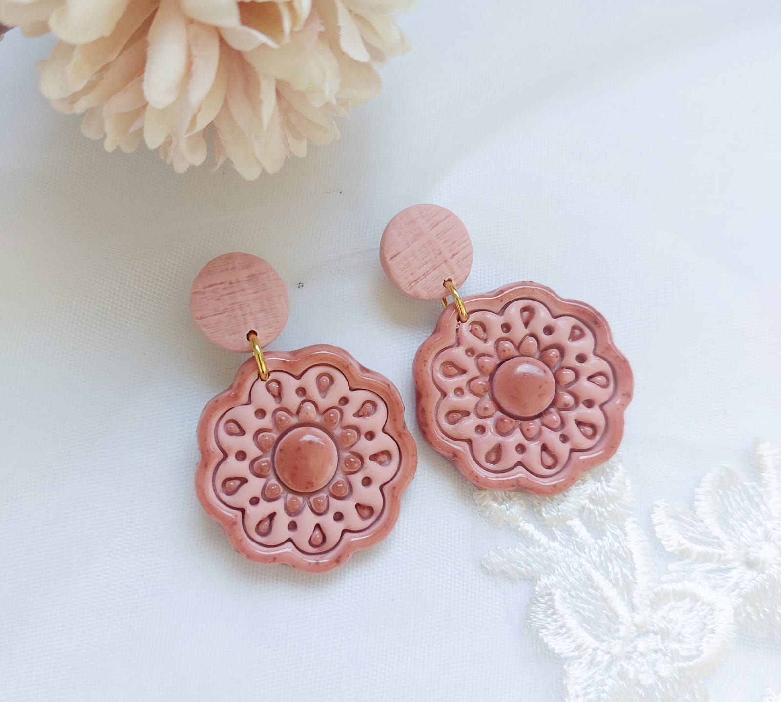 Klei oorbellen Eloisa