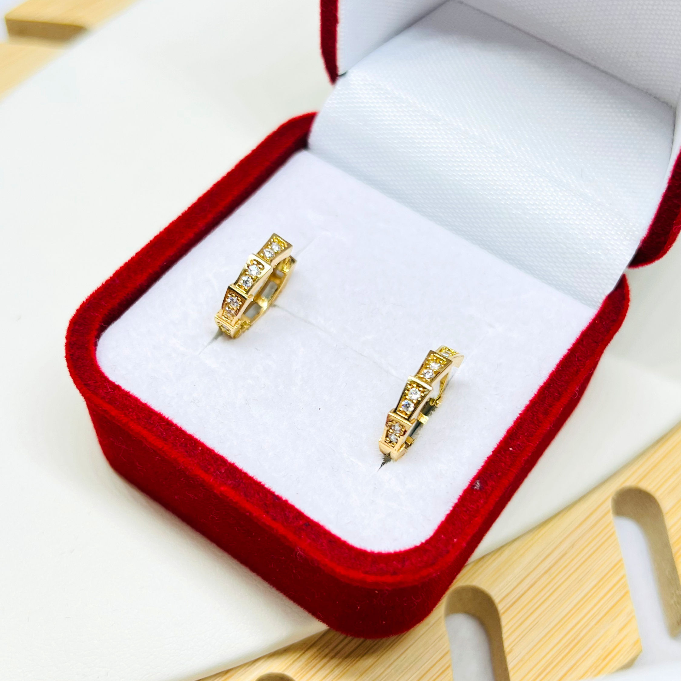 Aros argolla en oro
