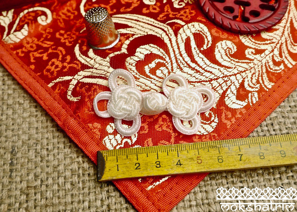 Thumbnail: Chinese Cream Black Knot Frog MA733