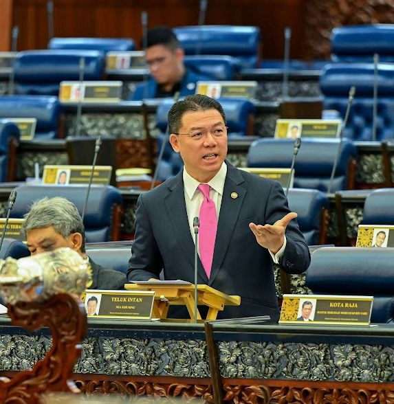 住房及地方政府部长Nga Kor Ming 指控反对该法案的人“玩弄情绪并从事破坏性政治”。