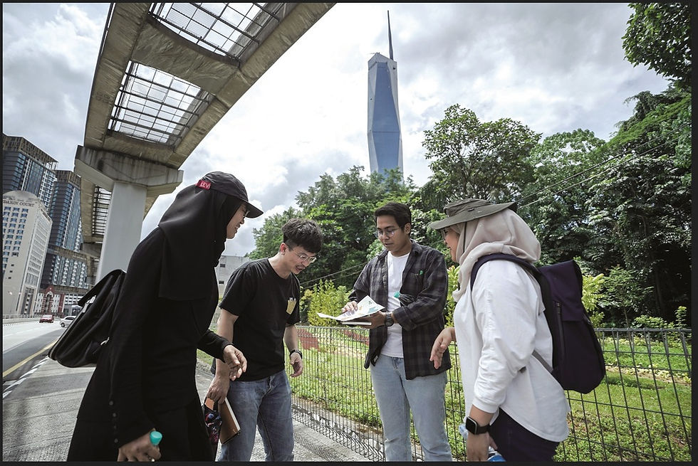 Participants in YPLab 2023, a youth-led initiative analysed sites in the city for placemaking and walkability. (Malaysian Institute of Planners)