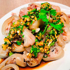 K2: Entbeinte Schweinefüße mit Sand-Ingwer 沙姜脱骨猪手