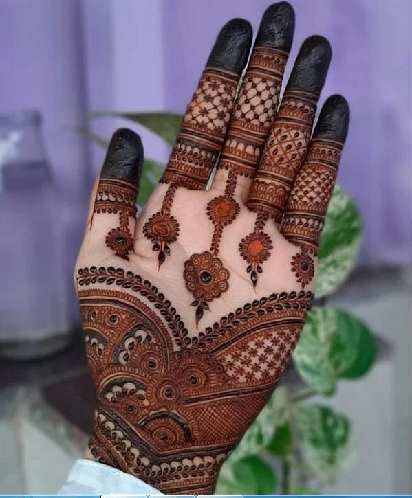 Latkan Mehendi Design for the bride
