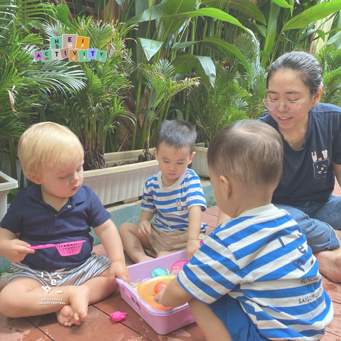 Được thành lập bởi Đại học Helsinki, trường đại học hàng đầu Phần Lan, HEI Schools Saigon Central là trường mầm non theo tiêu chuẩn Phần Lan tại TP. Hồ Chí Minh, thuộc hệ thống 40 trường trên toàn thế giới. Tại mỗi ngôi trường HEI Schools, chúng tôi luôn nỗ lực xây dựng một môi trường giáo dục mầm non cá nhân hóa, dựa trên nghiên cứu khoa học, nơi mỗi đứa trẻ được nuôi dưỡng để lớn lên trong niềm vui, sự tò mò và lòng tự tin.