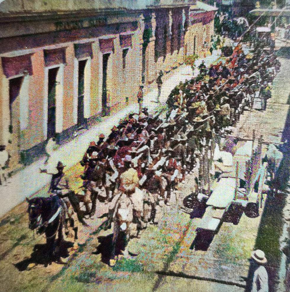 Soldados de Estados Unidos marchando en Ponce (1898)