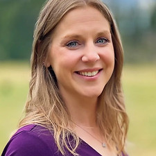 Beth Professional Photo.jpg