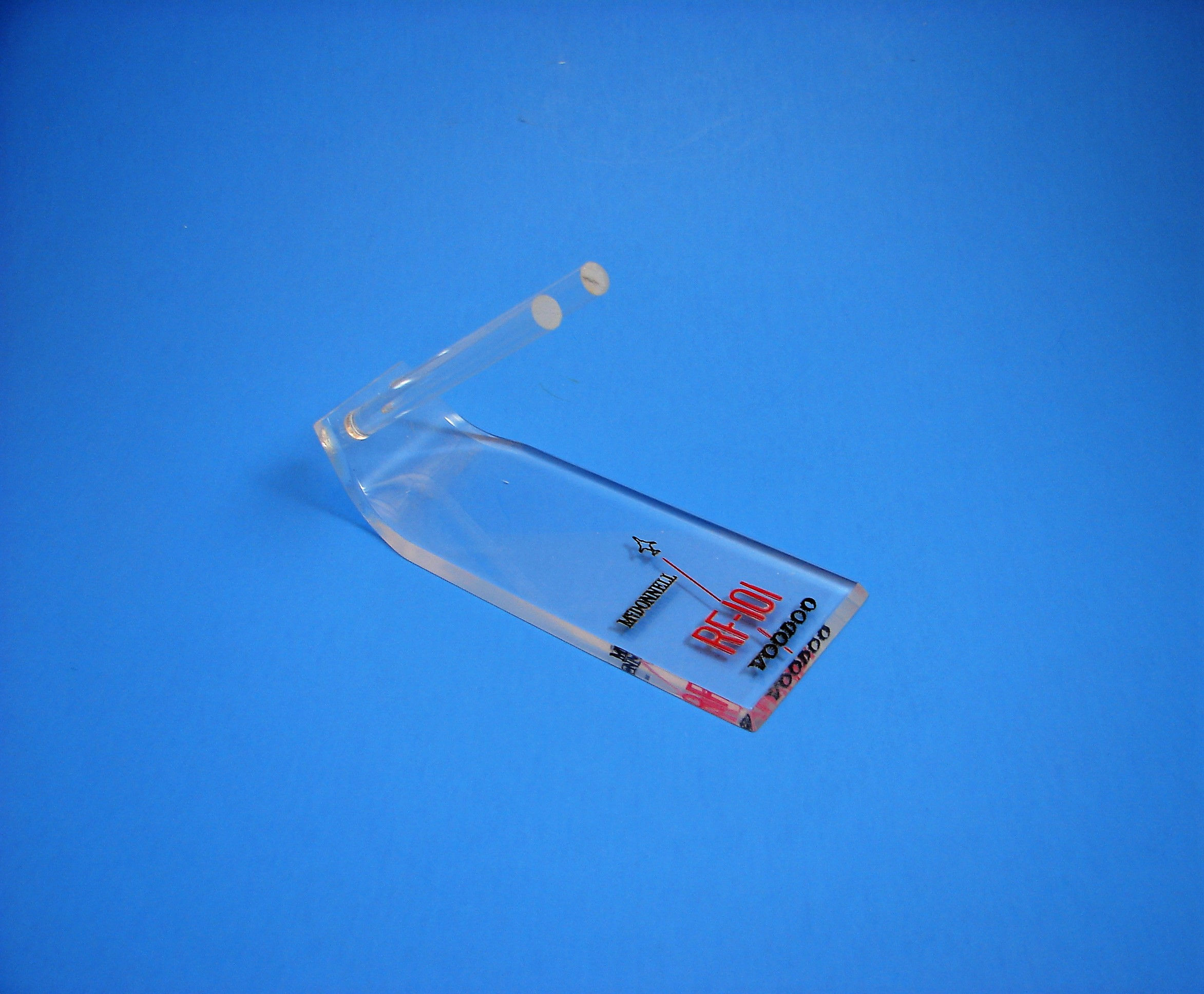 McDonnell RF-101 Voodoo stand