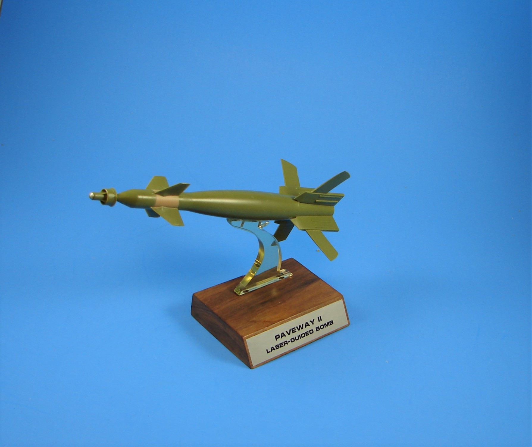 TI MK-83 Paveway II