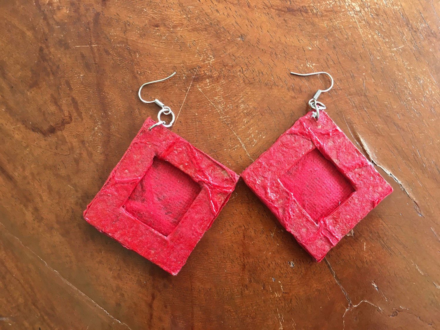 Red diamond shape Hanji paper earrings