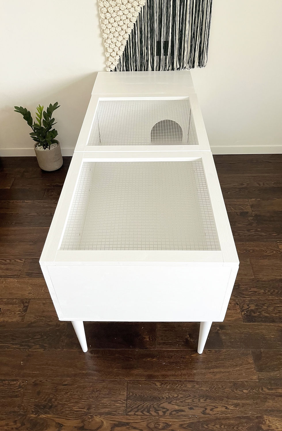 Thumbnail: white tortoise table