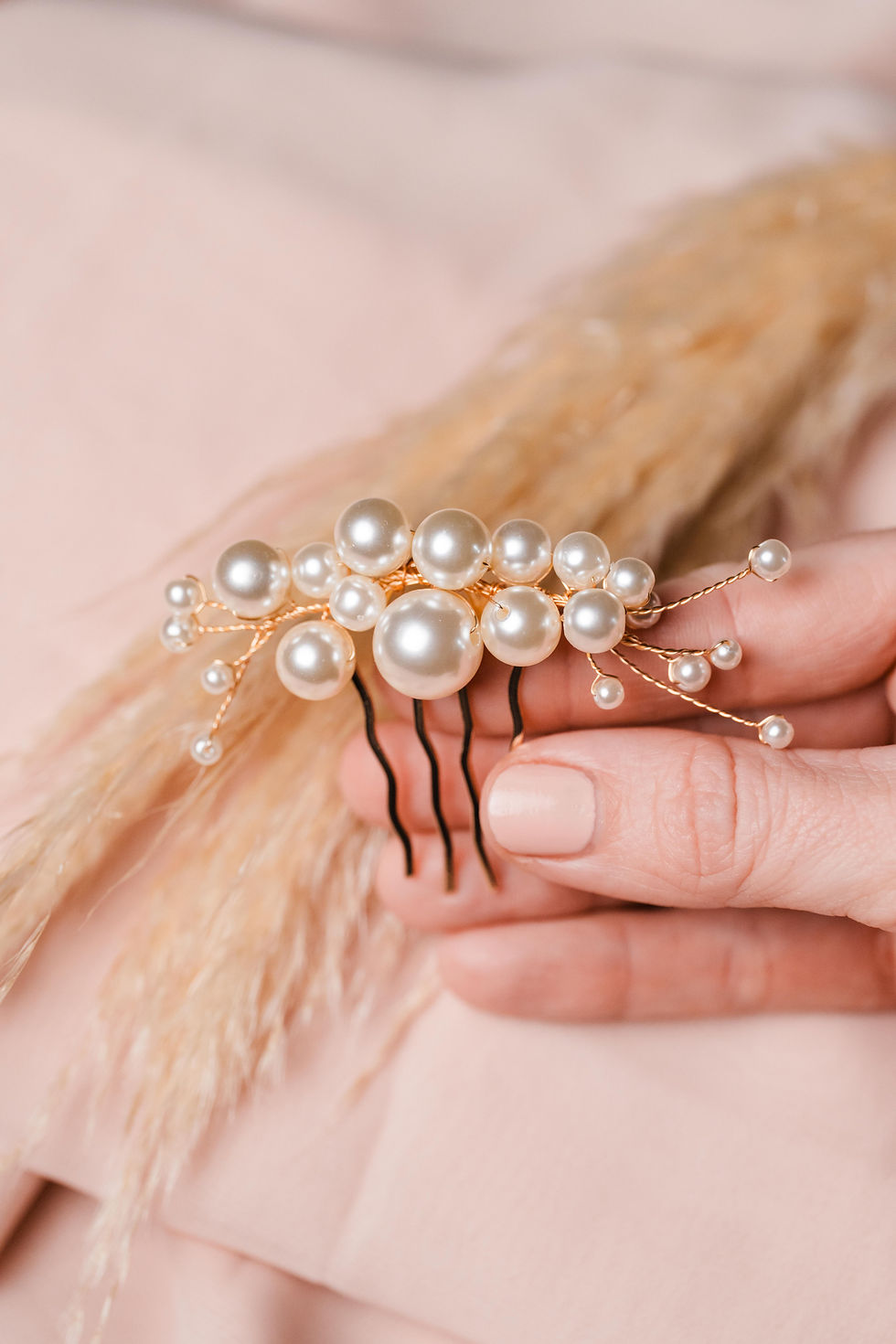 Thumbnail: Promise Pearl Comb