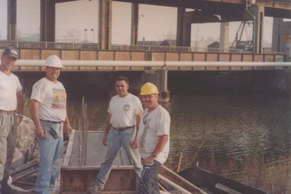Team effort, Bridge, Don River