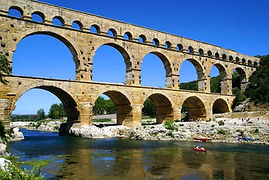 Pont-du-Gard.jpg