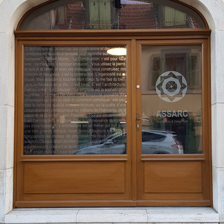 Décoration Dépoli sur Vitrine