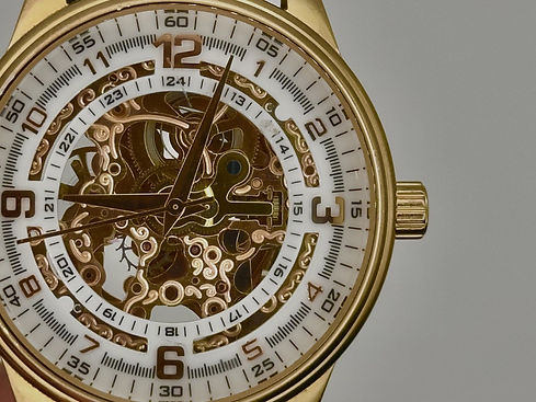 2 hands pics for site4.jpg