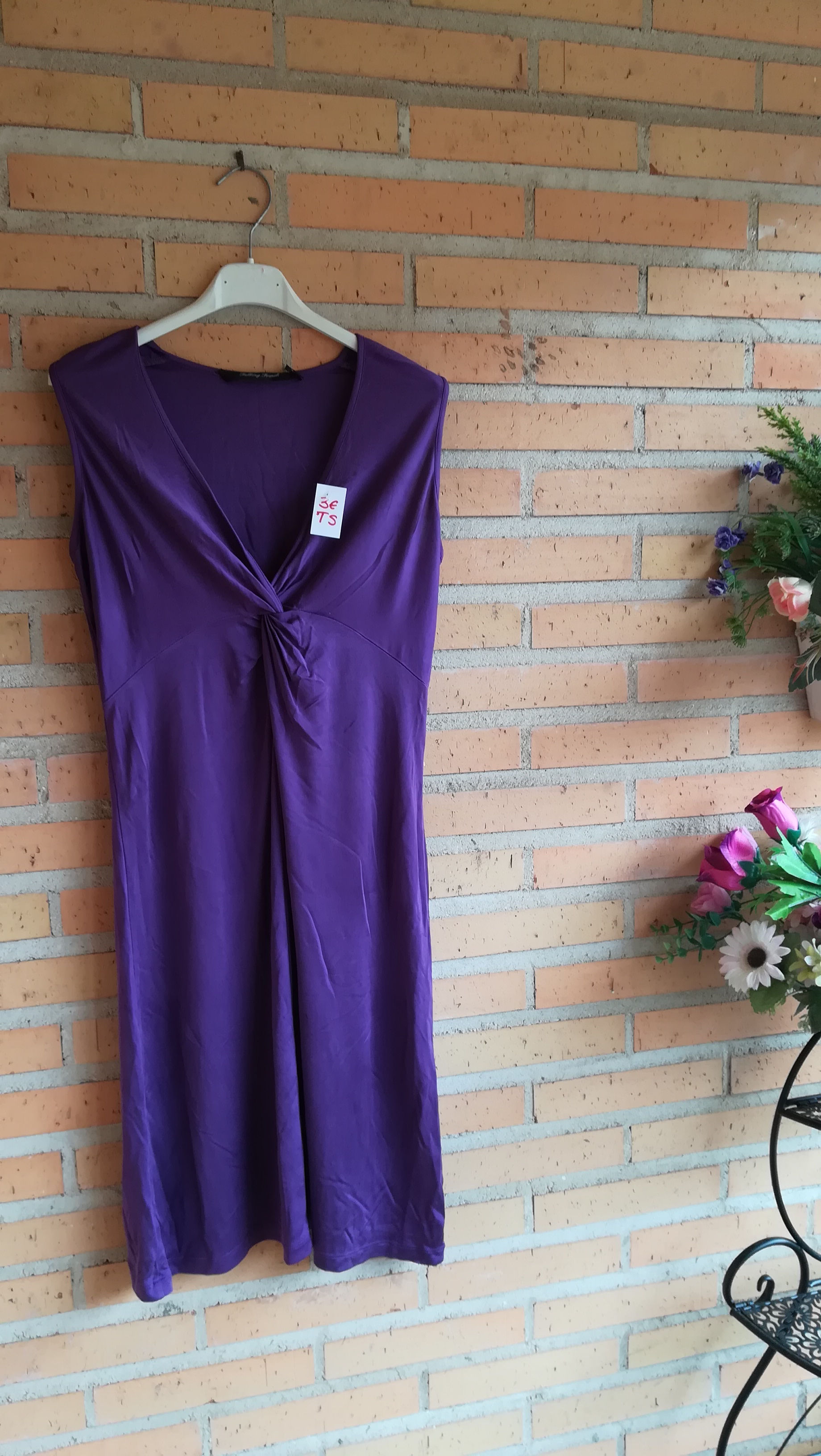 Vestido morado sin mangas TS