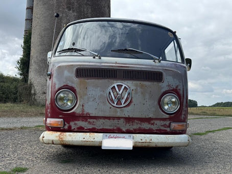 Volkswagen Combi T2A Deluxe : rénovation Rat Look