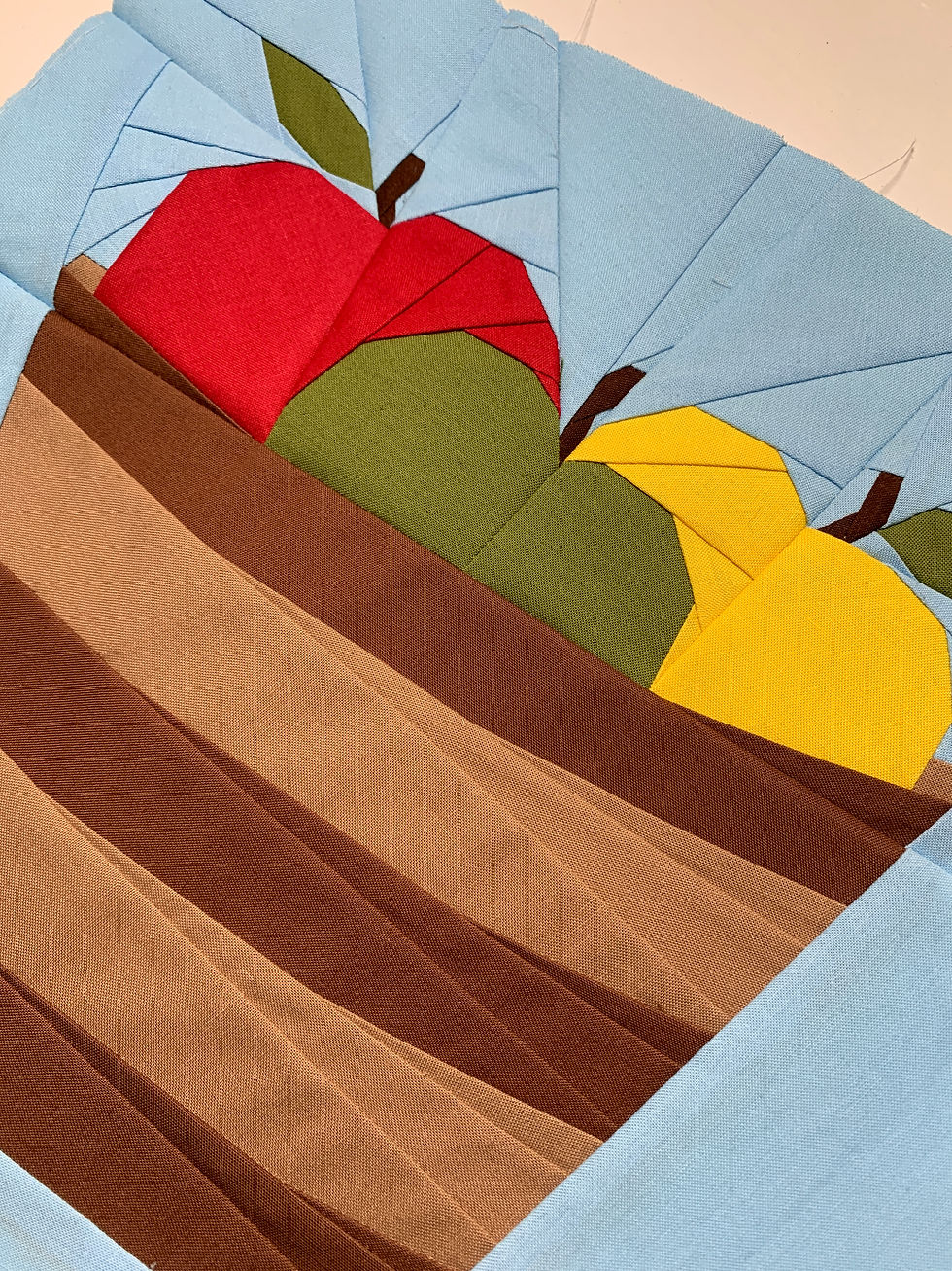 Thumbnail: Fall Farm Basket of Apples Foundation Paper Piecing Pattern