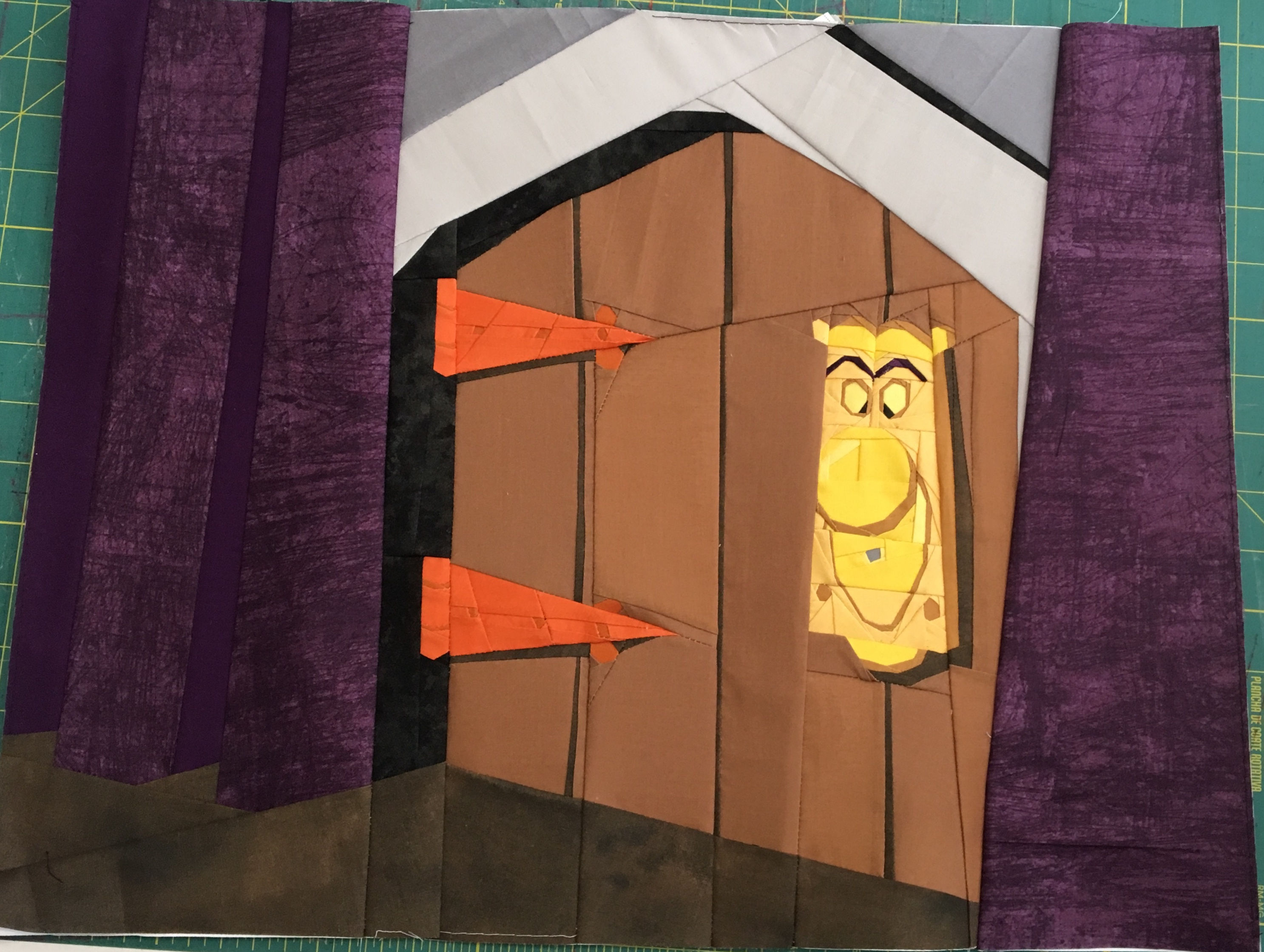 Alice and Wonderland Door Knob Foundation Paper Piecing Pattern