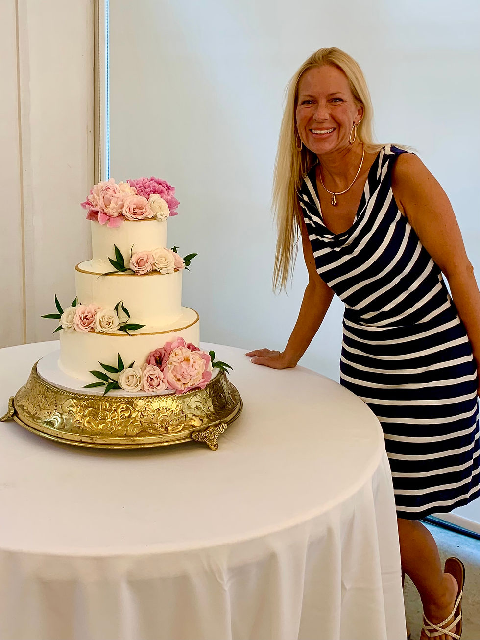 Tracey with a Cake