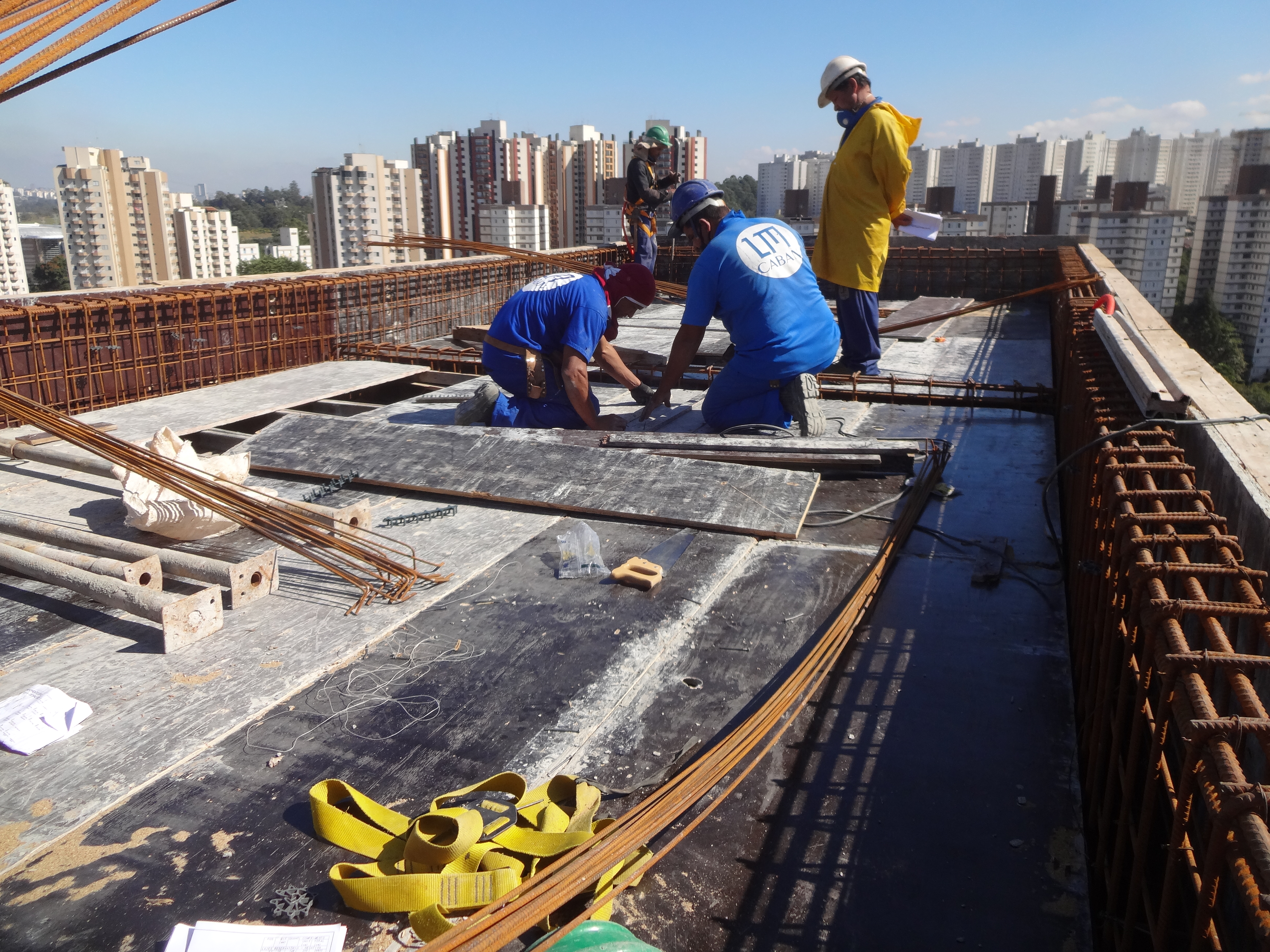 armação da tampa da caixa d'água Bloco B