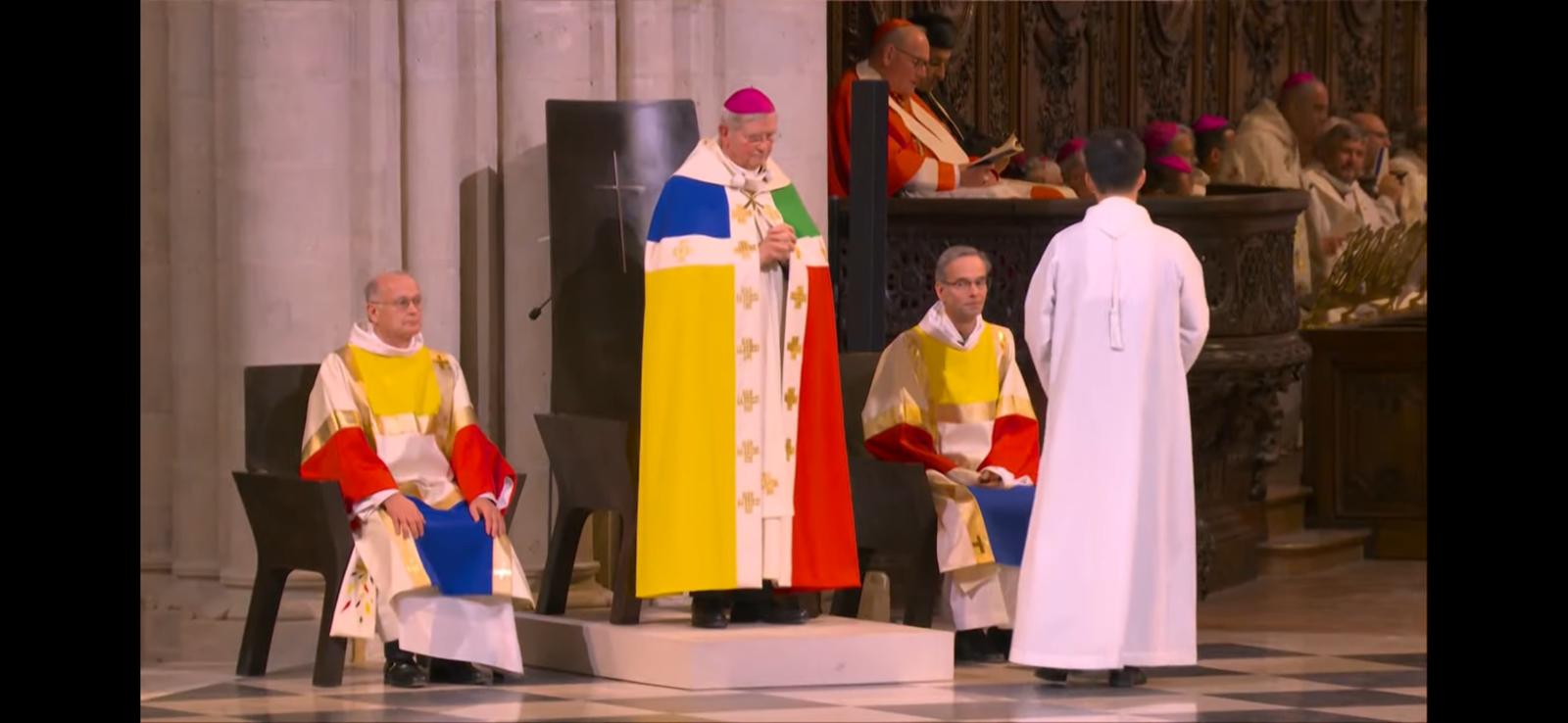 Notre-Dame et la mascarade des temps