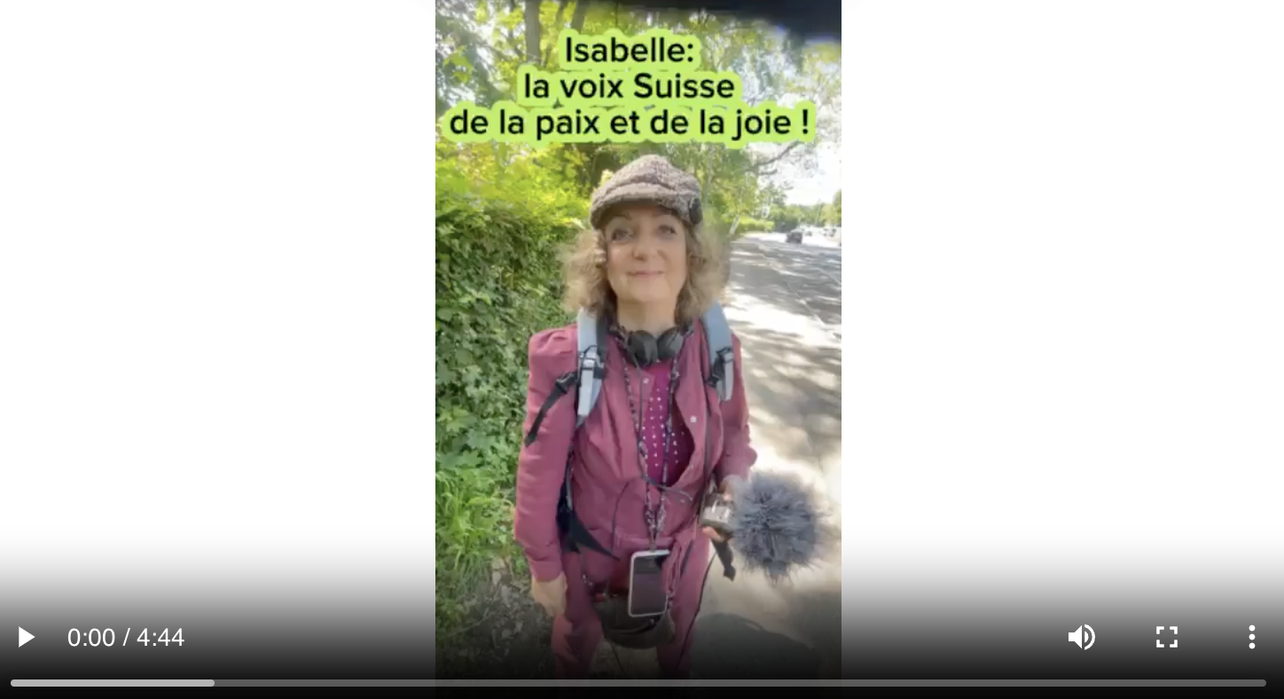 Interview sur le pouce d'Isabelle par son confrère, le journaliste Richard Boutry