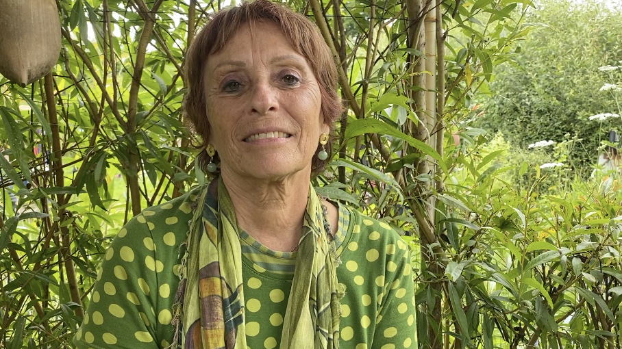 Petit entretien avec Anne Givaudan, auteure et conférencière sur les mondes invisibles