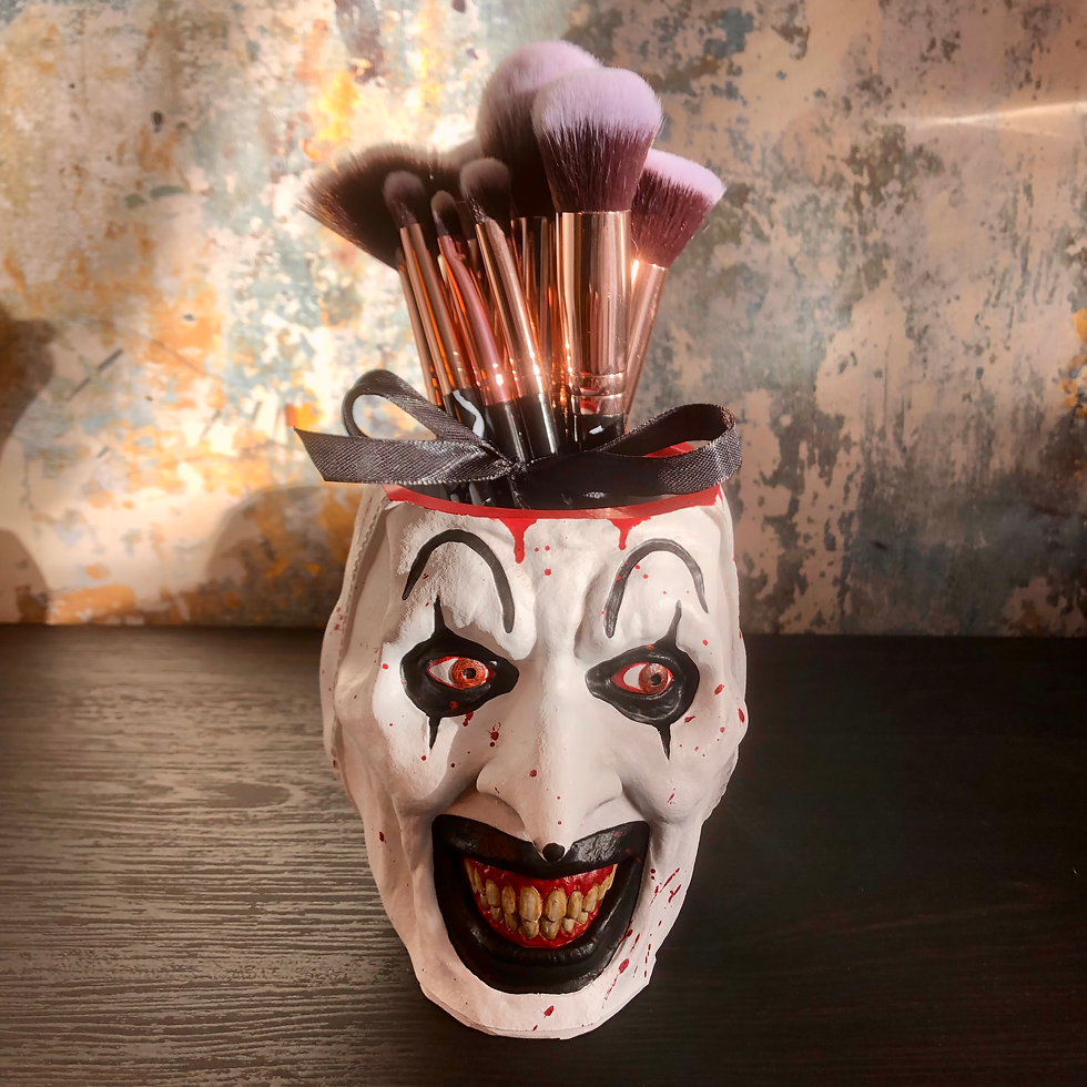 Thumbnail: The Terrifier art the clown plant/make up brush holder, resin art 3d
