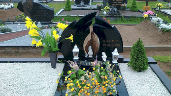 Vainatrakio-paminklai_triju-daliu-paminklas_23.png