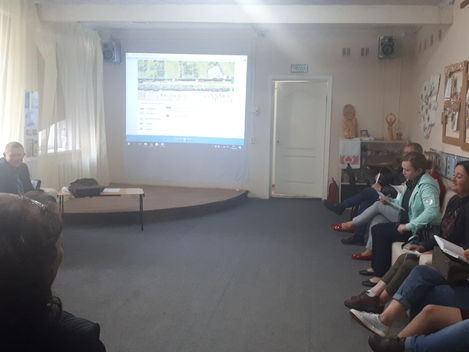 А у нас последние подготовительные работы и обсуждения перед фестивалем на Сибирском тракте "Си