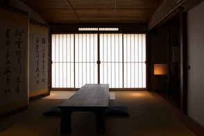 障子  - shoji -