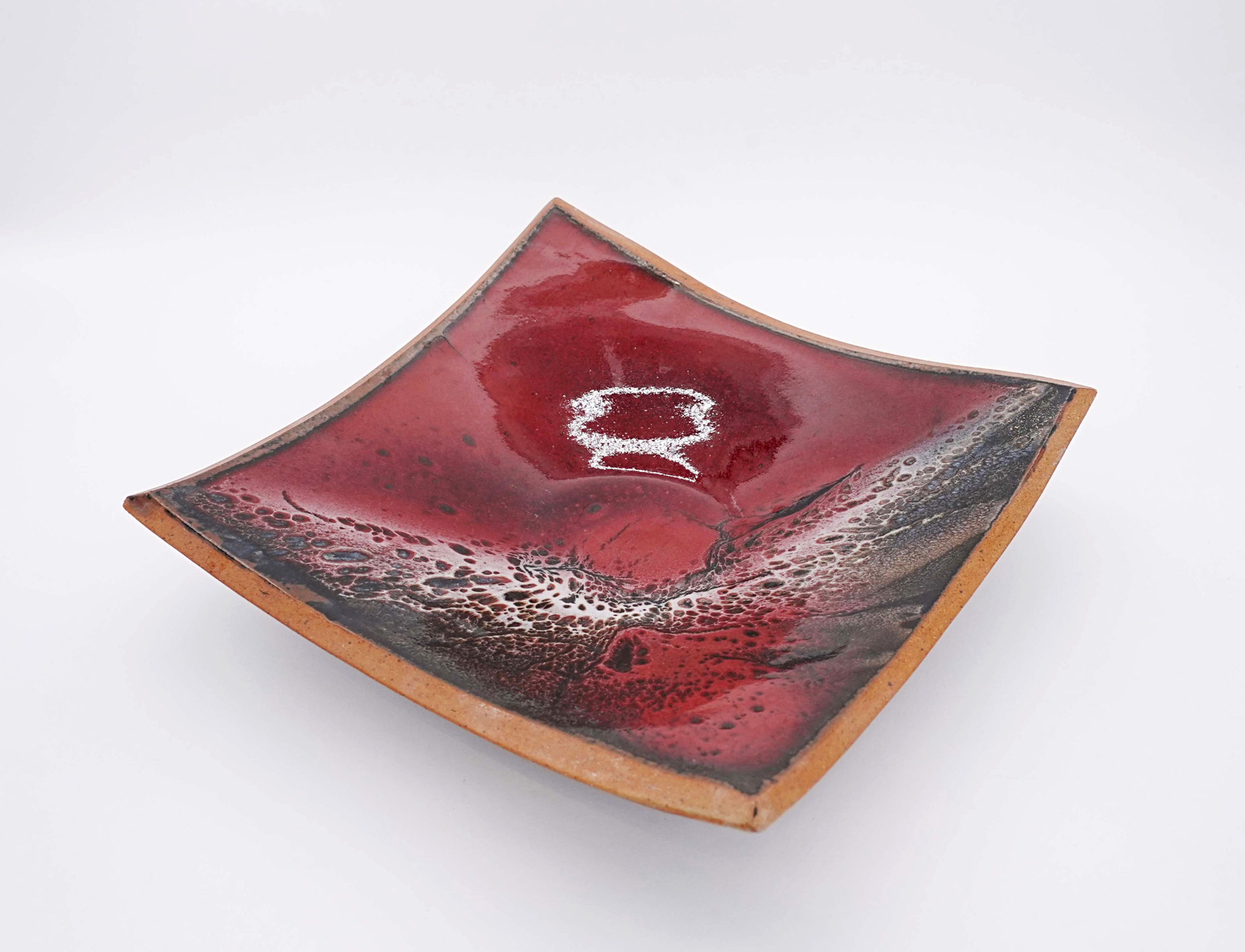 Coupe carrée creuse rouge