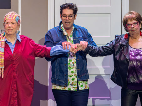Critique de COUGAR QUI PEUT! Théâtre de Rougemont