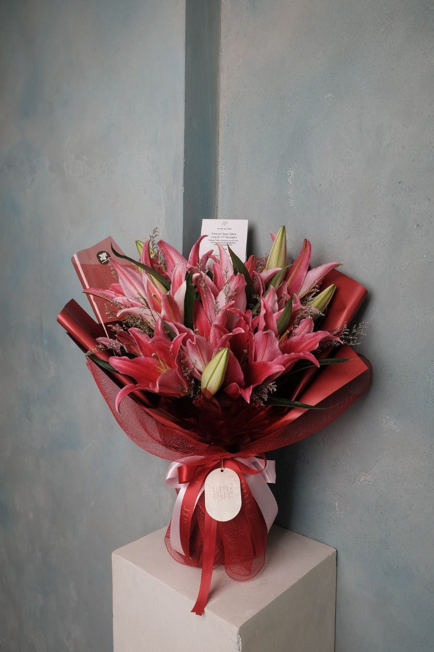 Thumbnail: Lily Bouquet