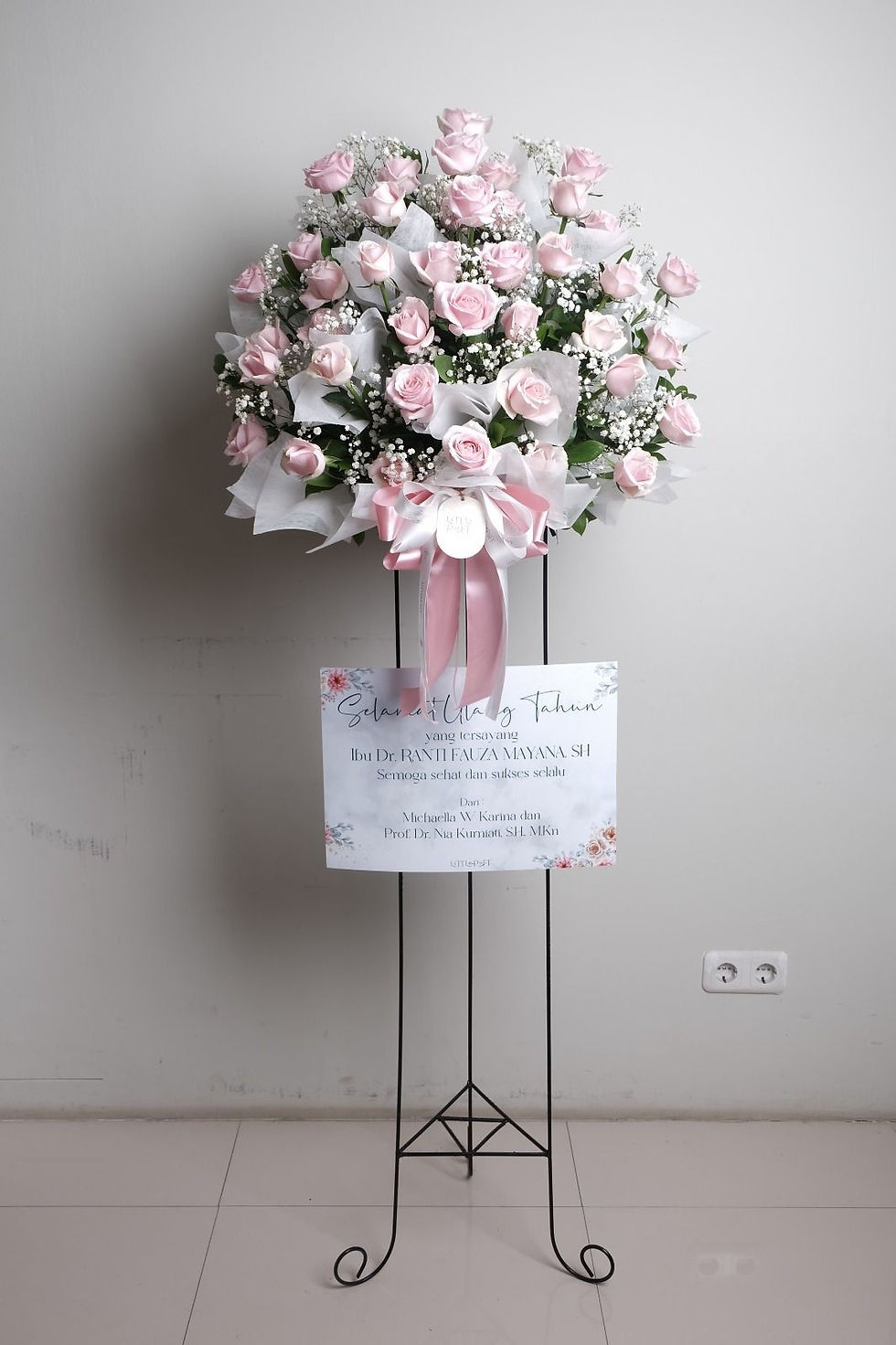 Thumbnail: Standing Flower All Rose