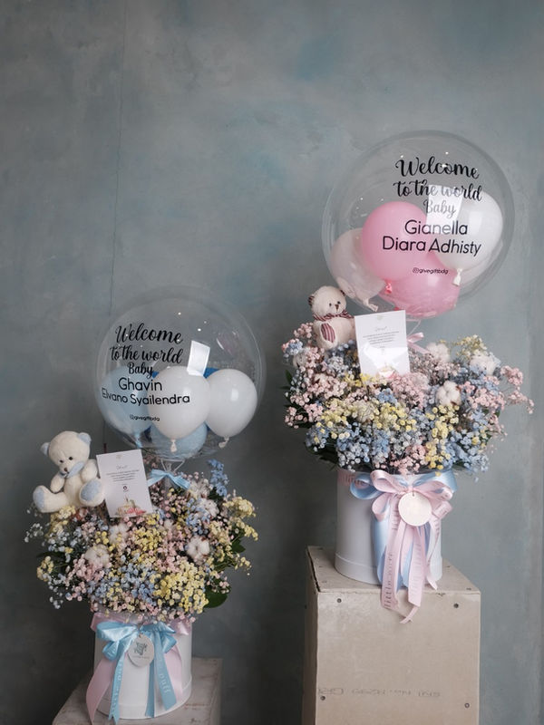 PBBT20 - Newborn Baby — Box arrangement untuk bayi baru lahir — Little Puff Flowers