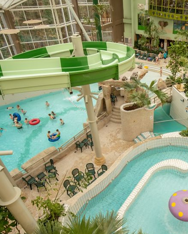 La Ferme des Chatelains Piscine couverte.png