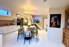 jacuzzi-and-lounge-hébergement-de-charme-à-modave-avec-jacuzzi-et-salon-chaleureux-vakanti