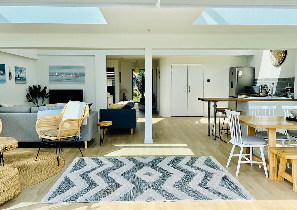 Convivial open kitchen living dining