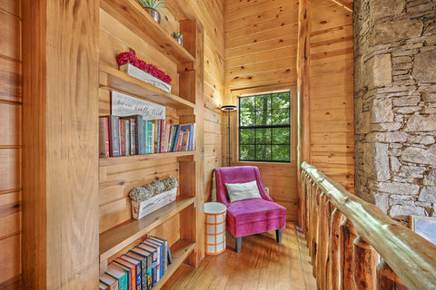 Reading Nook at Just What I Needed Cabin