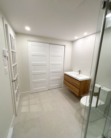 Entrepreneur en salle de bain à LSainte-Rose, Laval