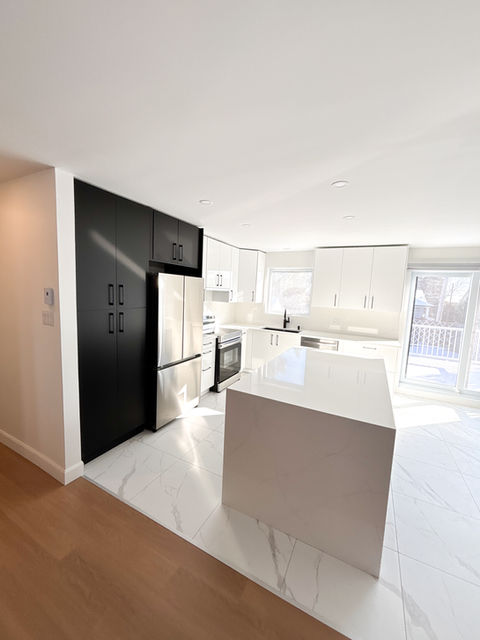 Rénovation de cuisine à Laval avec armoire IKEA